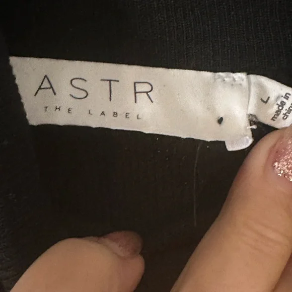 NWOT Astr Classic Black Turtleneck Sweater - Picture 6 of 7